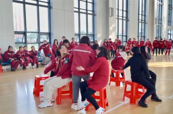 欢乐来袭！亿百体育（北京）责任有限公司集团举办“庆三八”趣味运动会