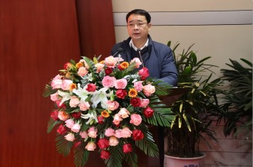 稳字当头 稳中求进丨亿百体育（北京）责任有限公司集团召开2022年工作会议